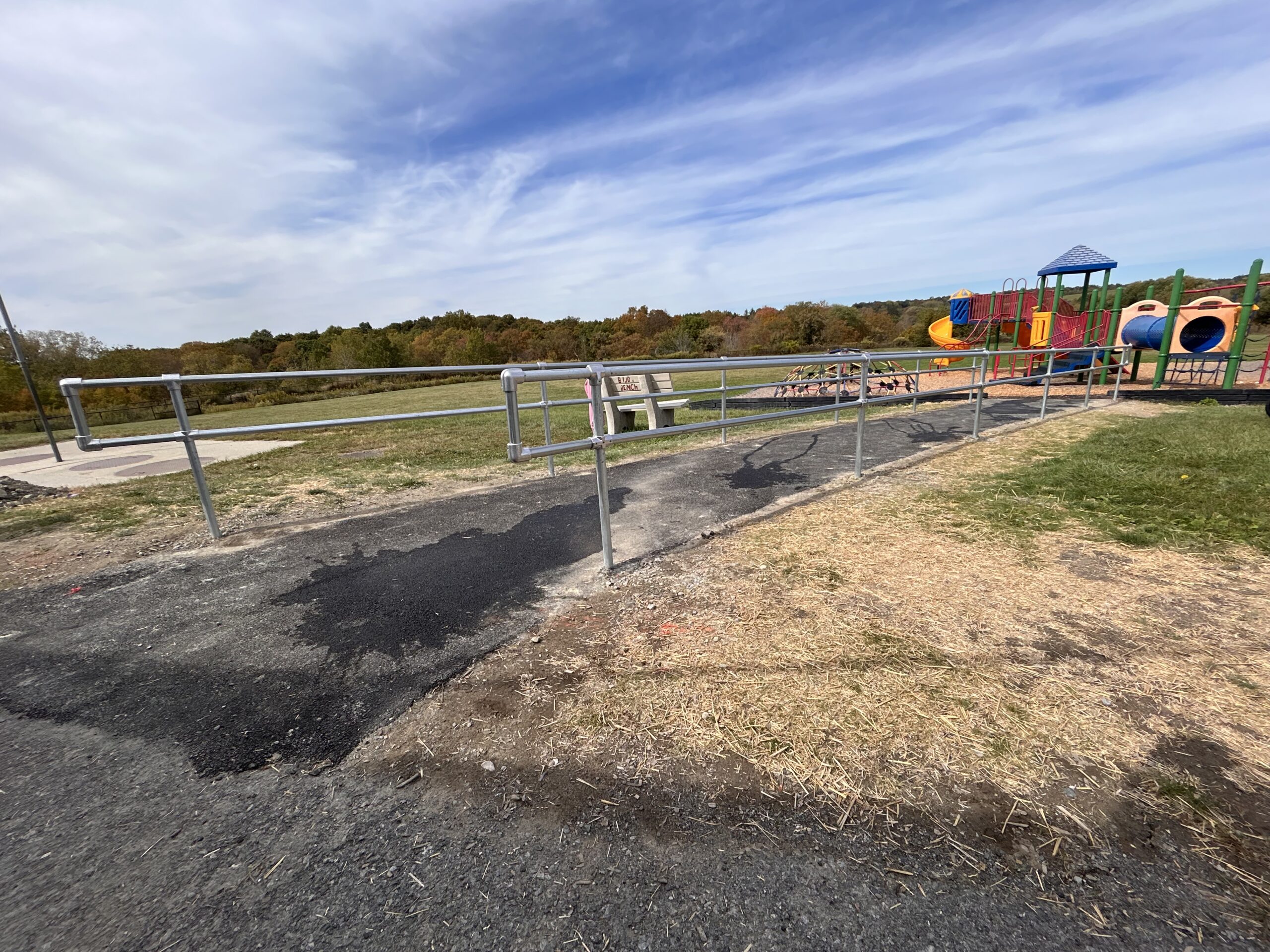 COMMERCIAL GUARD RAIL